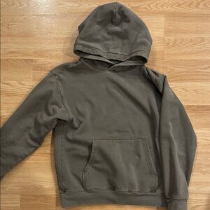 Women's aritzia hoodie